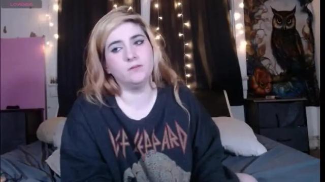 Image 8 of roxanneroulette Stream on Chaturbate on 28 days ago