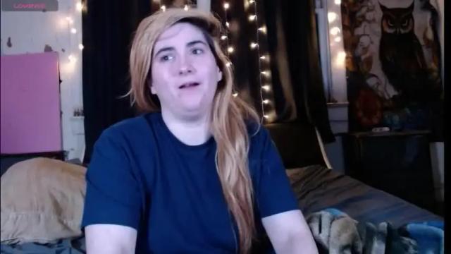 Image 6 of roxanneroulette Stream on Chaturbate on 23 days ago