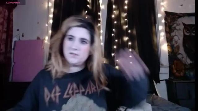 Image 4 of roxanneroulette Stream on Chaturbate on 2 days ago