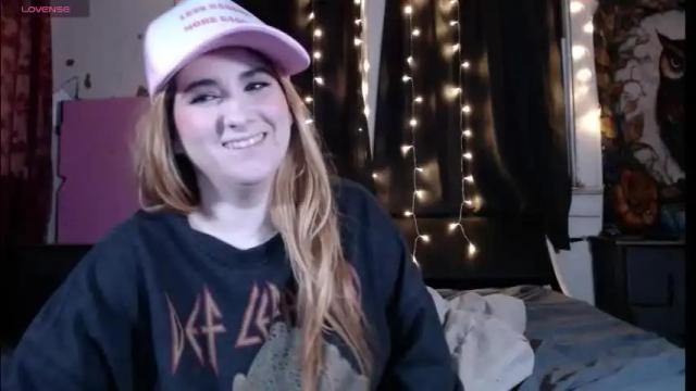 Image 7 of roxanneroulette Stream on Chaturbate on 2 days ago