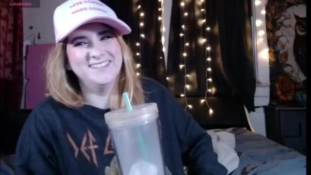 Image 8 of roxanneroulette Stream on Chaturbate on 2 days ago