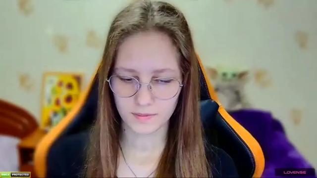 Image 2 of roxie_shy Stream on Chaturbate on 18 months ago