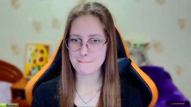Image 4 of roxie_shy Stream on Chaturbate on 18 months ago