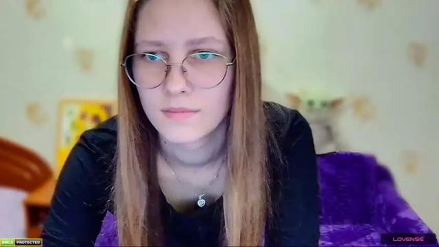 Image 8 of roxie_shy Stream on Chaturbate on 18 months ago