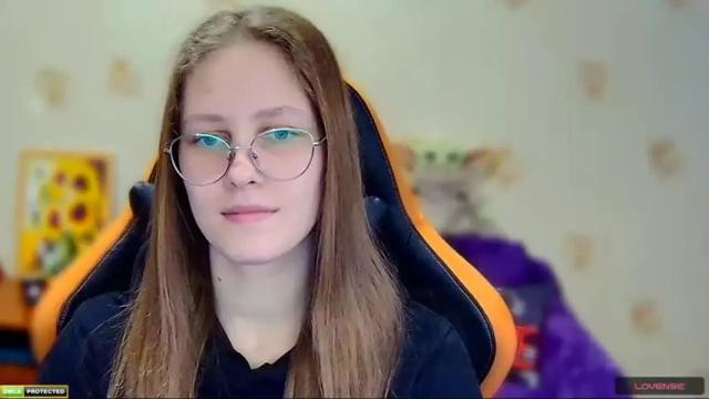 Image 2 of roxie_shy Stream on Chaturbate on 18 months ago