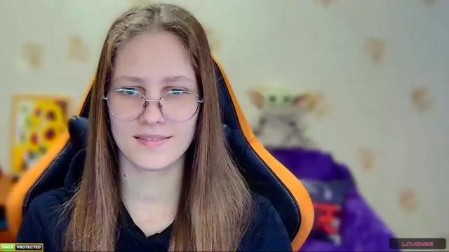 Image 3 of roxie_shy Stream on Chaturbate on 18 months ago