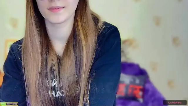 Image 8 of roxie_shy Stream on Chaturbate on 18 months ago
