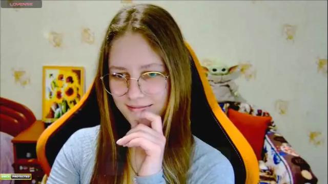 Image 11 of roxie_shy Stream on Chaturbate on 6 months ago