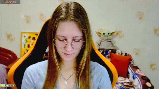 Image 6 of roxie_shy Stream on Chaturbate on 6 months ago