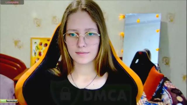 Image 11 of roxie_shy Stream on Chaturbate on 6 months ago