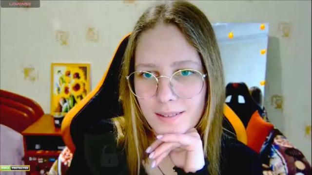 Thumbnail 3, roxie_shy's Stream at Chaturbate, 6 months ago