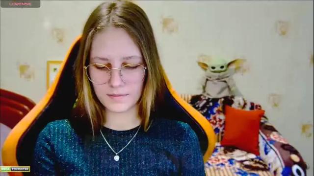 Image 6 of roxie_shy Stream on Chaturbate on 6 months ago