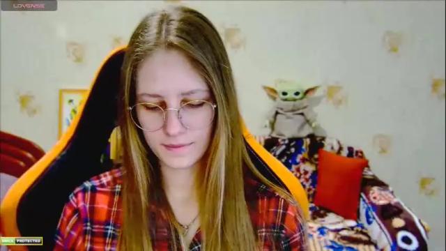 Thumbnail 1, roxie_shy's Stream at Chaturbate, 6 months ago