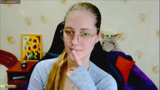 Image 10 of roxie_shy Stream on Chaturbate on 5 months ago
