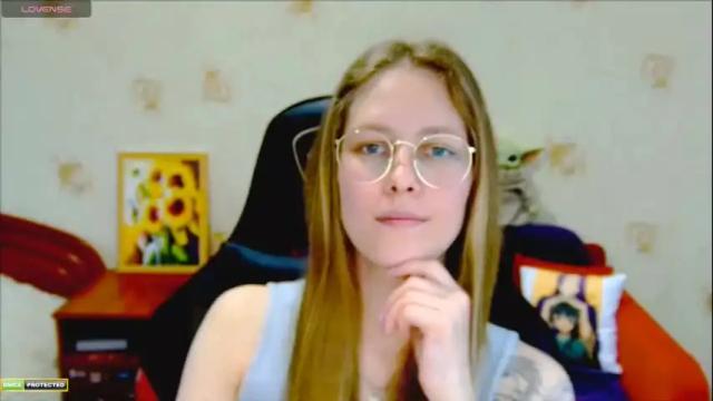 Image 11 of roxie_shy Stream on Chaturbate on 4 months ago