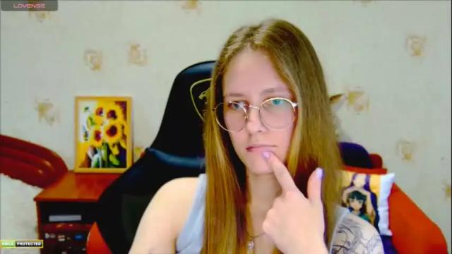 Image 4 of roxie_shy Stream on Chaturbate on 4 months ago