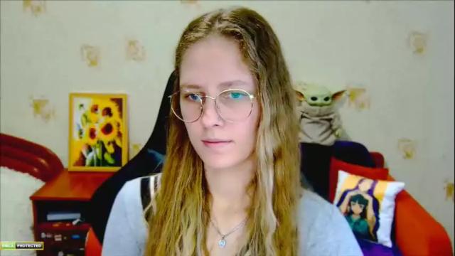 Image 8 of roxie_shy Stream on Chaturbate on 4 months ago