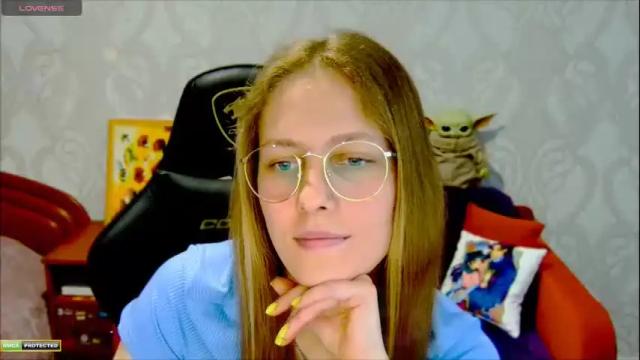 Image 10 of roxie_shy Stream on Chaturbate on 4 months ago