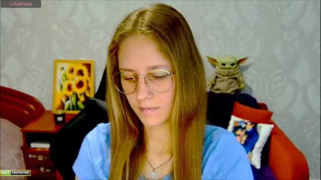 Thumbnail 3, roxie_shy's Stream at Chaturbate, 4 months ago