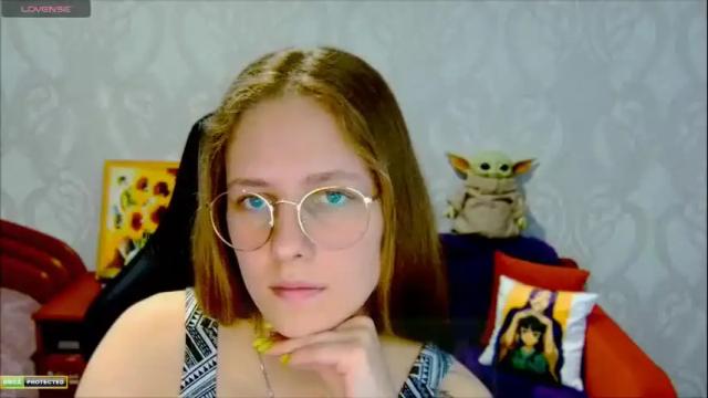 Image 7 of roxie_shy Stream on Chaturbate on 4 months ago