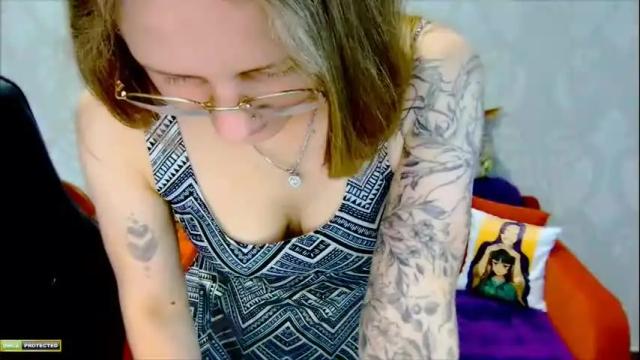 Image 8 of roxie_shy Stream on Chaturbate on 3 months ago