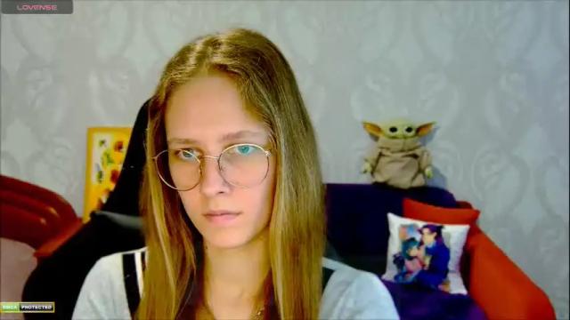 Image 10 of roxie_shy Stream on Chaturbate on 3 months ago