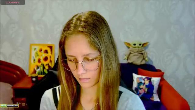Image 11 of roxie_shy Stream on Chaturbate on 3 months ago