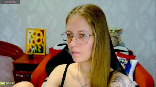 Thumbnail 2, roxie_shy's Stream at Chaturbate, 3 months ago