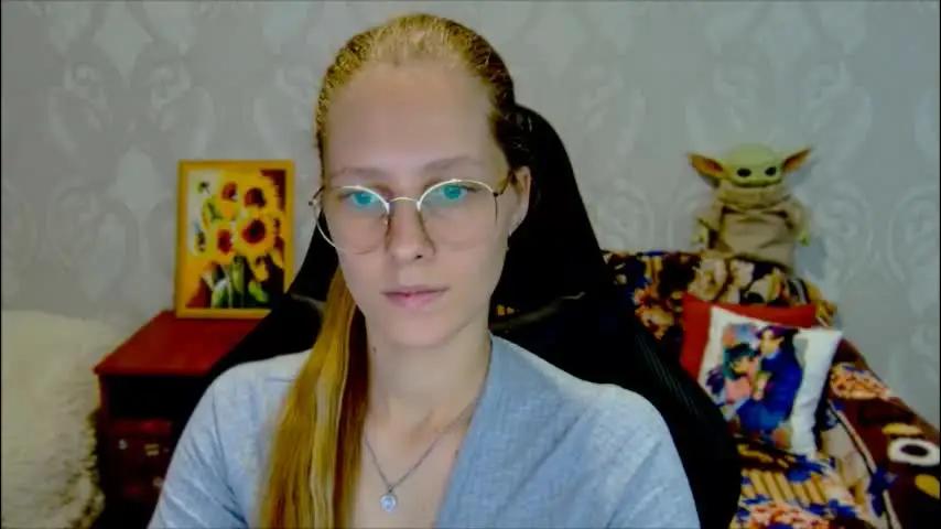 roxie_shy Chaturbate