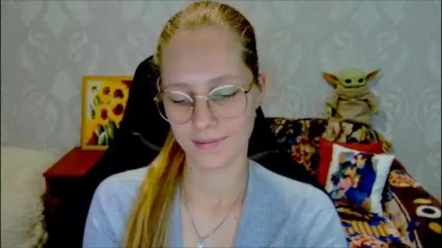 Image 11 of roxie_shy Stream on Chaturbate on 1 month ago