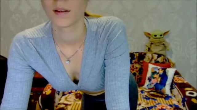 Image 3 of roxie_shy Stream on Chaturbate on 1 month ago