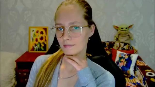 Thumbnail 3, roxie_shy's Stream at Chaturbate, 1 month ago