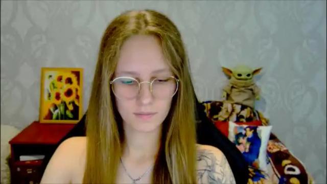 Image 6 of roxie_shy Stream on Chaturbate on 1 month ago