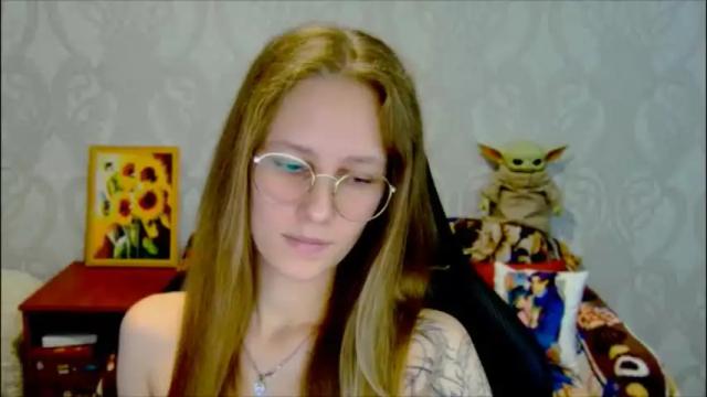 Image 7 of roxie_shy Stream on Chaturbate on 1 month ago