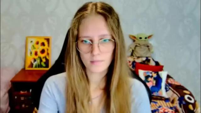 Image 11 of roxie_shy Stream on Chaturbate on 22 days ago