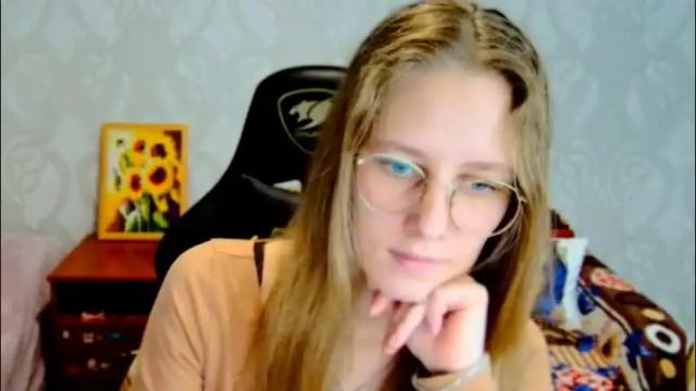 Image 10 of roxie_shy Stream on Chaturbate on 21 days ago