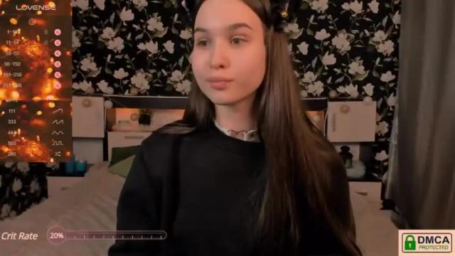 Image 7 of roxiemils Stream on Chaturbate on 18 months ago