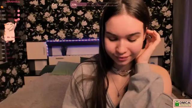 Image 7 of roxiemils Stream on Chaturbate on 17 months ago