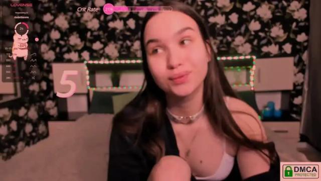Image 10 of roxiemils Stream on Chaturbate on 17 months ago