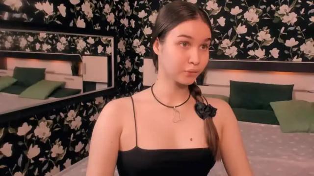 Image 10 of roxiemils Stream on Chaturbate on 16 months ago