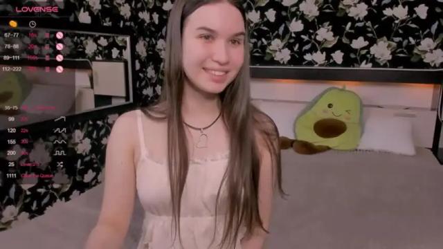 Image 12 of roxiemils Stream on Chaturbate on 15 months ago