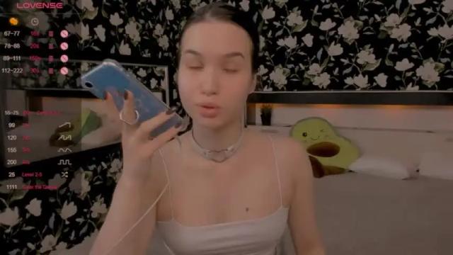 Image 6 of roxiemils Stream on Chaturbate on 15 months ago
