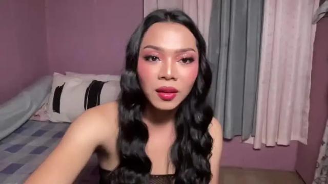 Image 8 of roxieroxieroxie Stream on Chaturbate on 12 months ago