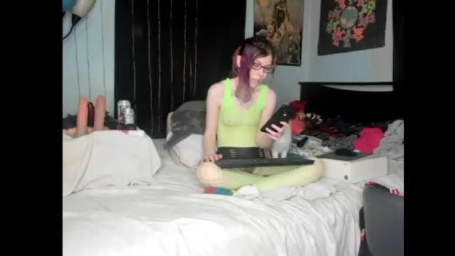 Thumbnail 3, roxihazeleyes's Stream at Chaturbate, 12 months ago