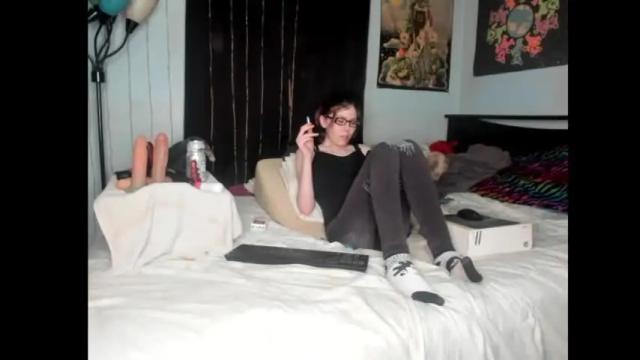 Image 2 of roxihazeleyes Stream on Chaturbate on 12 months ago