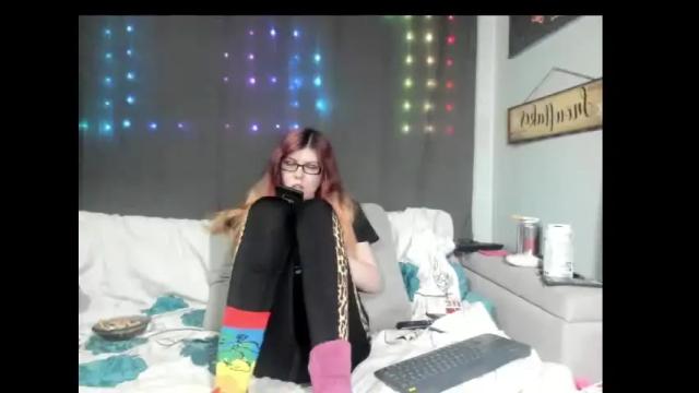 Image 2 of roxihazeleyes Stream on Chaturbate on 17 days ago