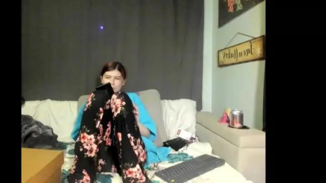 Image 12 of roxihazeleyes Stream on Chaturbate on 1 month ago