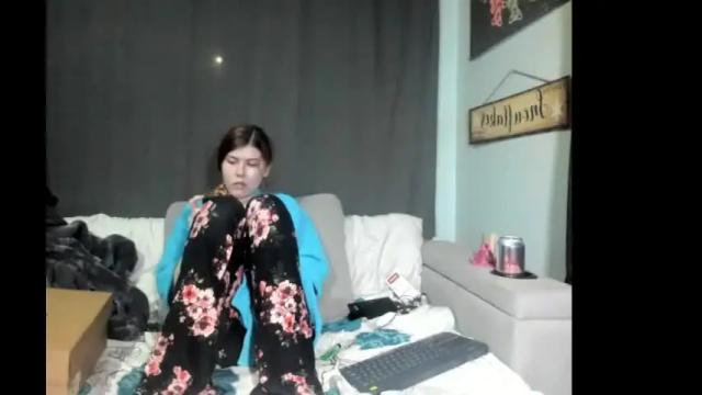 Image 2 of roxihazeleyes Stream on Chaturbate on 1 month ago