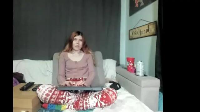 Image 8 of roxihazeleyes Stream on Chaturbate on 1 month ago