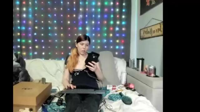 Image 11 of roxihazeleyes Stream on Chaturbate on 1 month ago